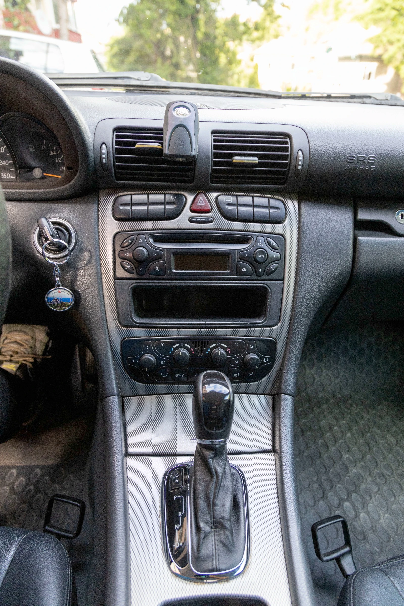 Mercedes-Benz C 200 CDI Спорт купе, снимка 9 - Автомобили и джипове - 54144906