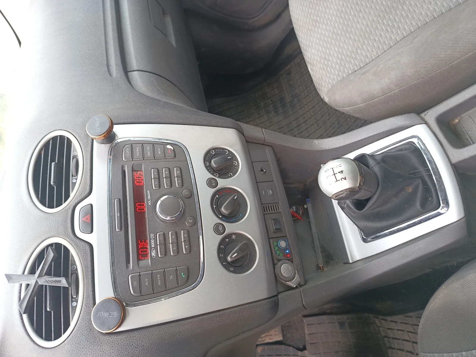 Ford Focus 1, 6, снимка 2 - Автомобили и джипове - 54455745