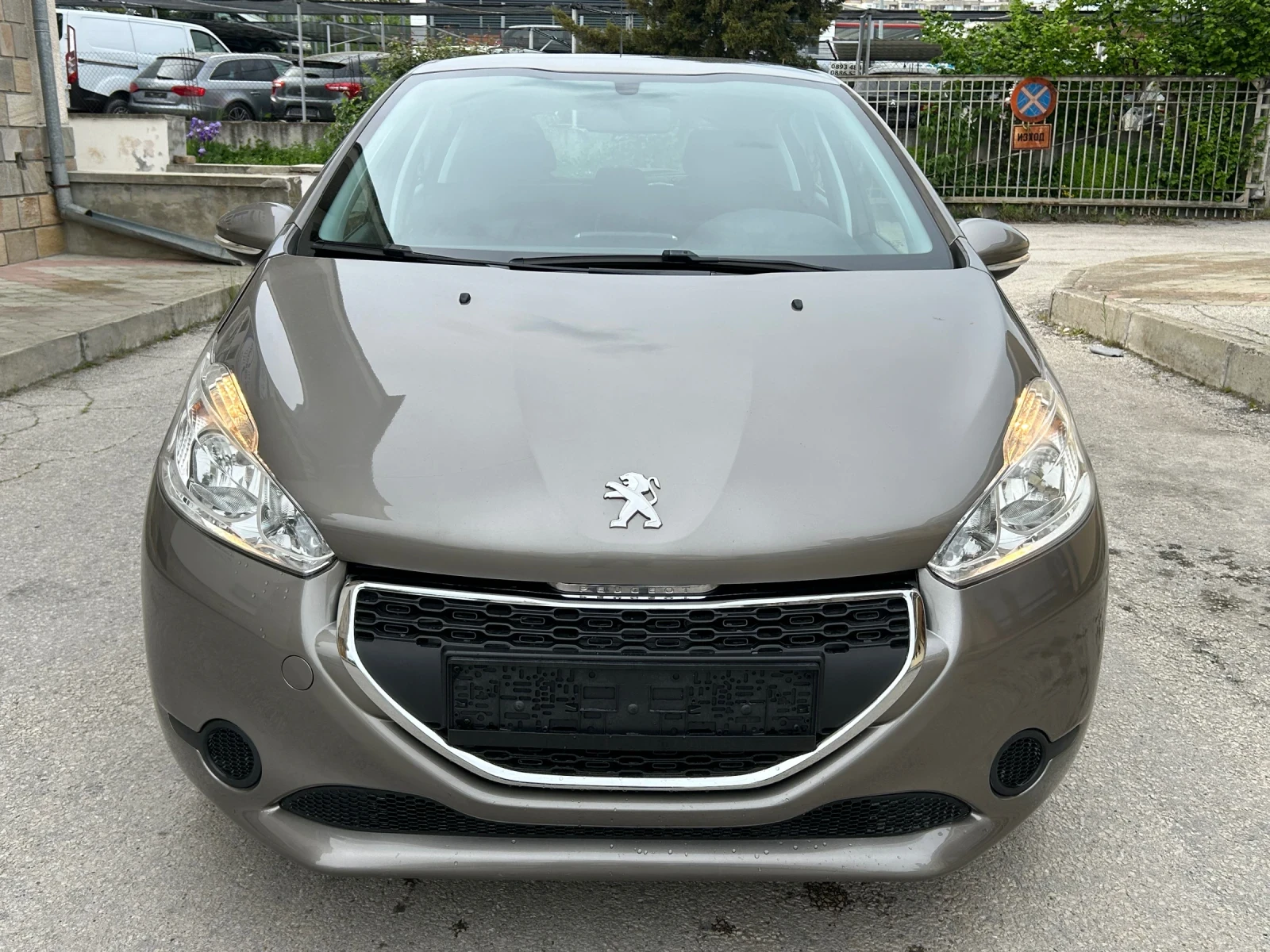 Peugeot 208 1.4HDI НАВИГАЦИЯ, снимка 2 - Автомобили и джипове - 54486502