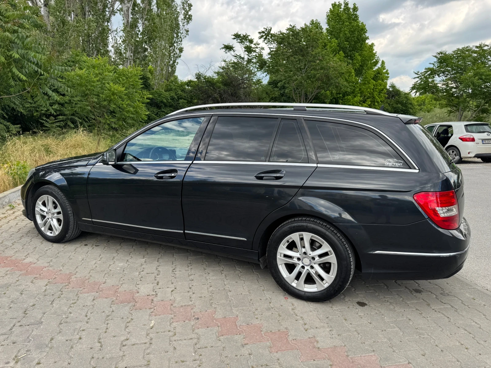 Mercedes-Benz C 180, снимка 4 - Автомобили и джипове - 54668752