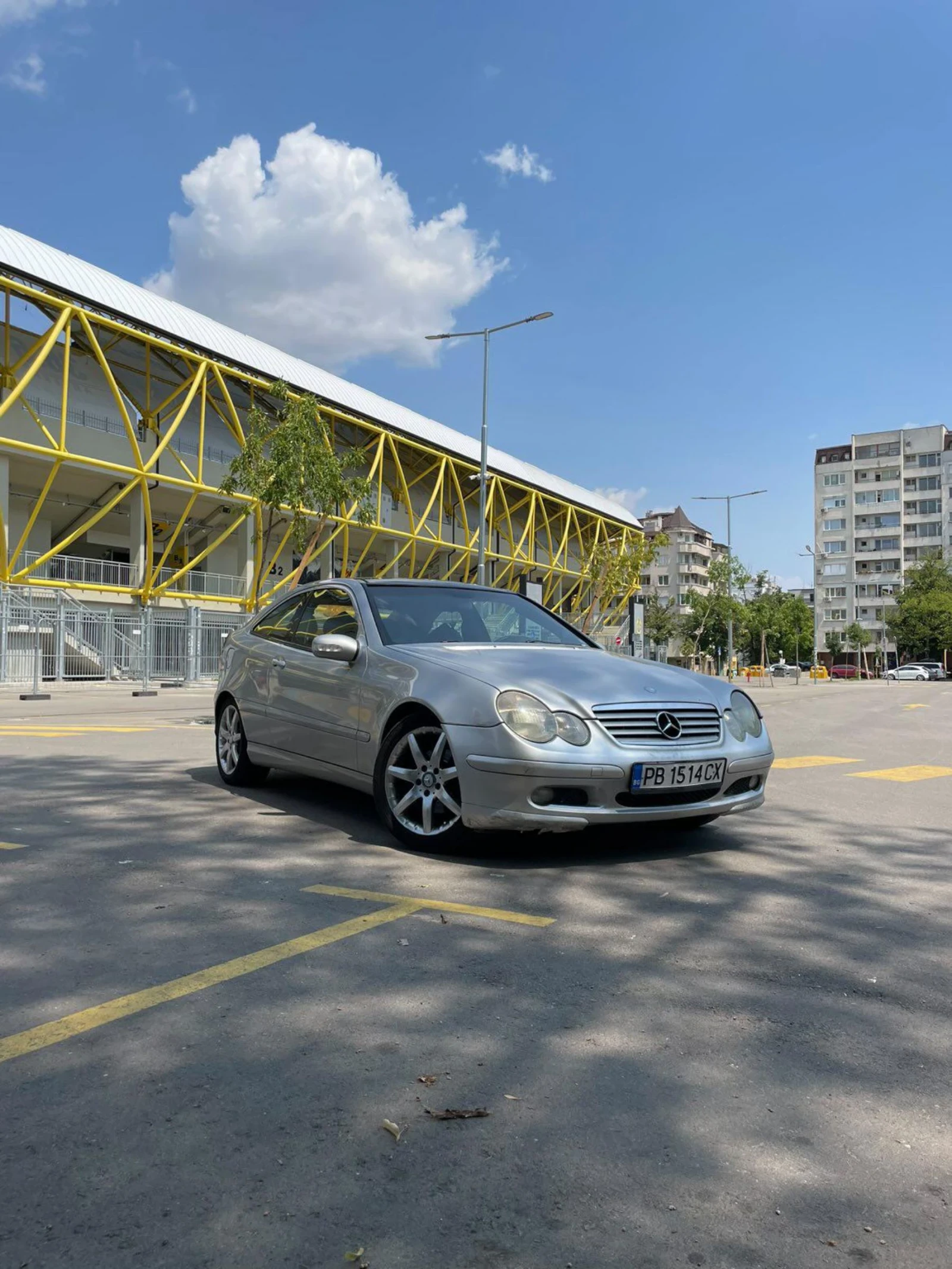 Mercedes-Benz C 220, снимка 4 - Автомобили и джипове - 54700755