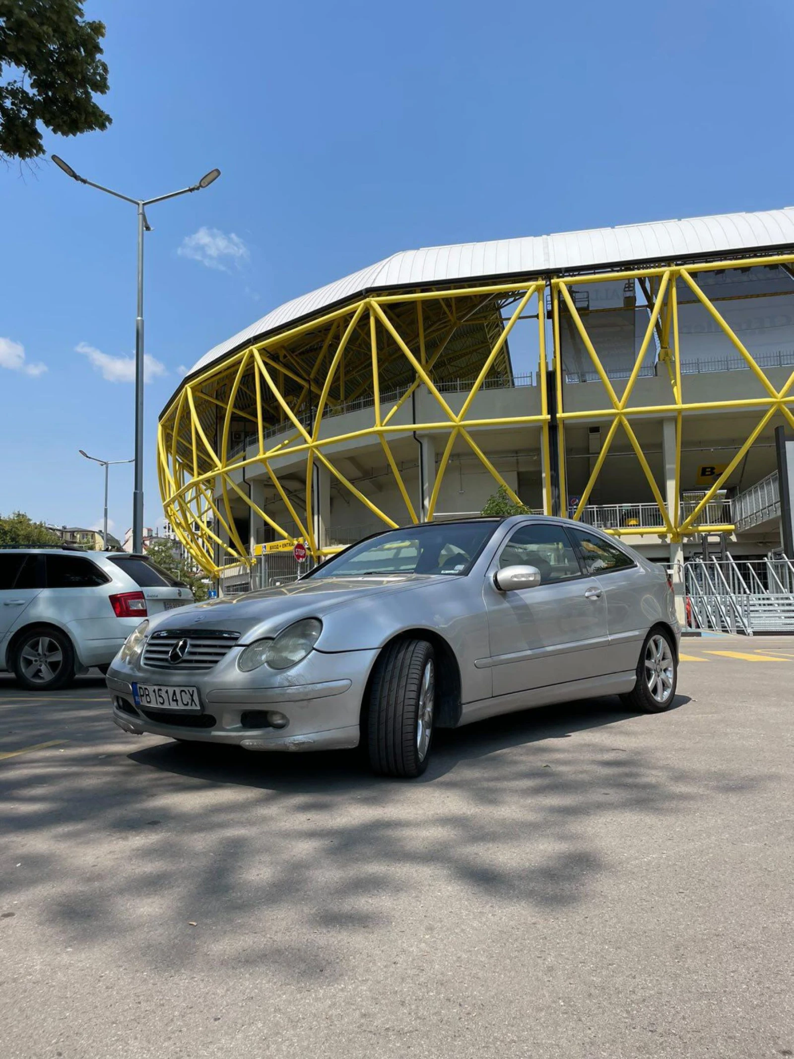 Mercedes-Benz C 220