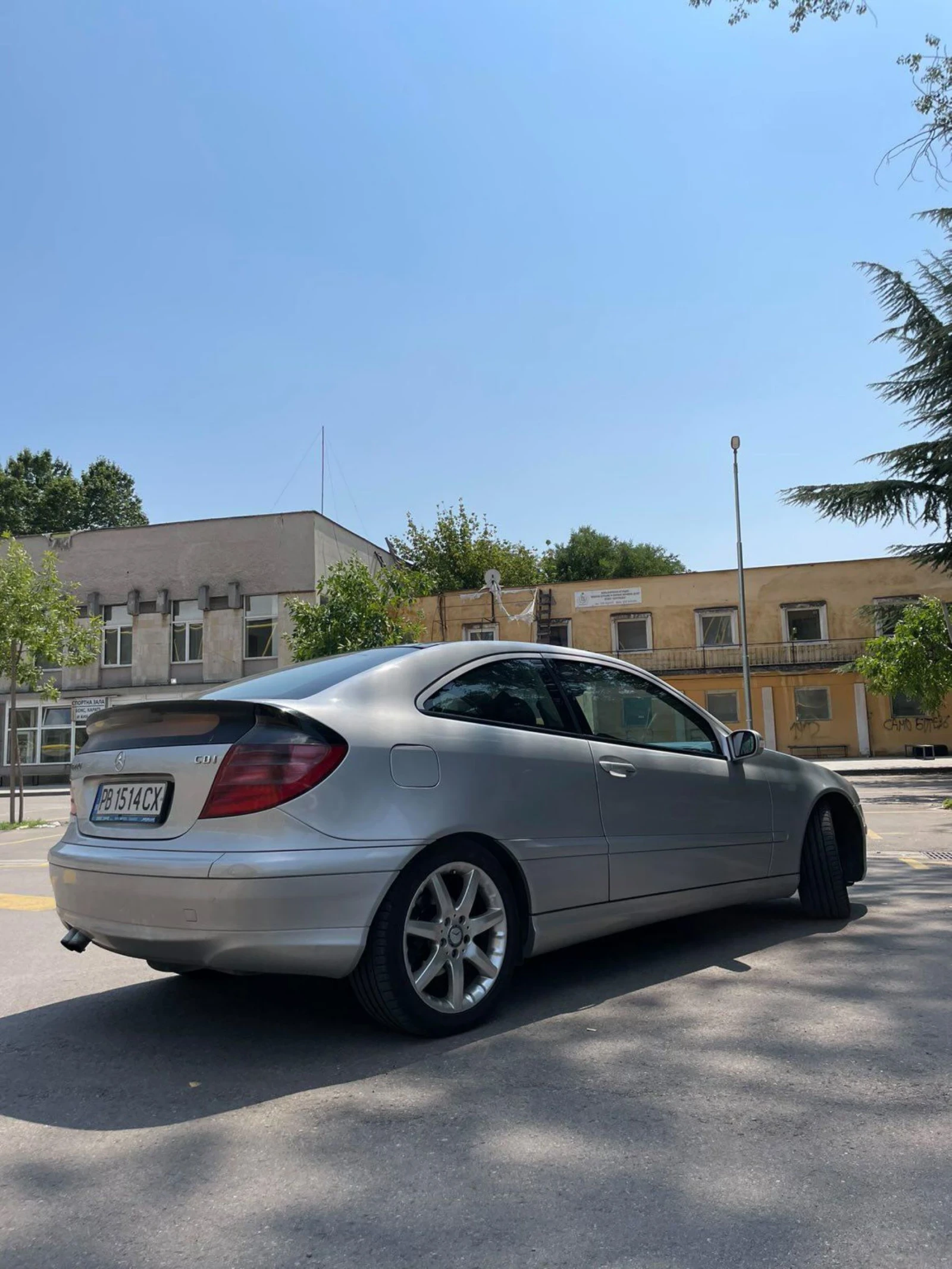 Mercedes-Benz C 220, снимка 6 - Автомобили и джипове - 54700755