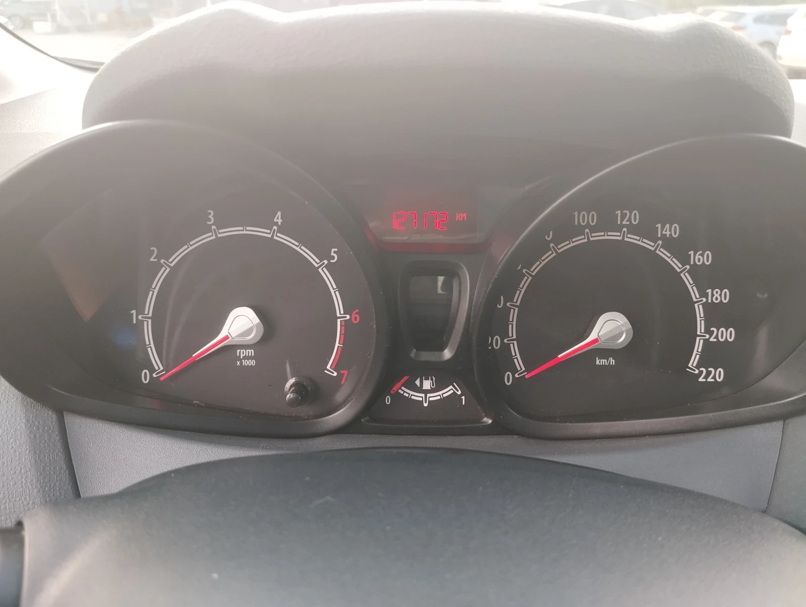 Ford Fiesta МК8, снимка 9 - Автомобили и джипове - 54712953