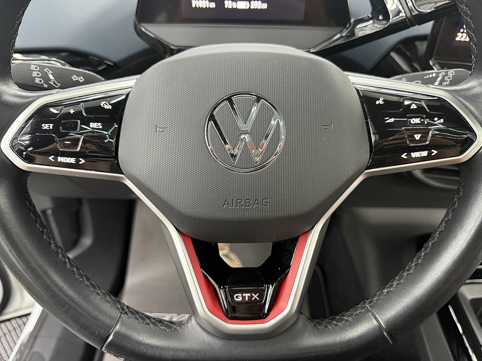 VW ID.4 GTX/4x4/PANORAMA/360-K/KeulessGo/СОБСТВЕН ЛИЗИНГ, снимка 15 - Автомобили и джипове - 54779986
