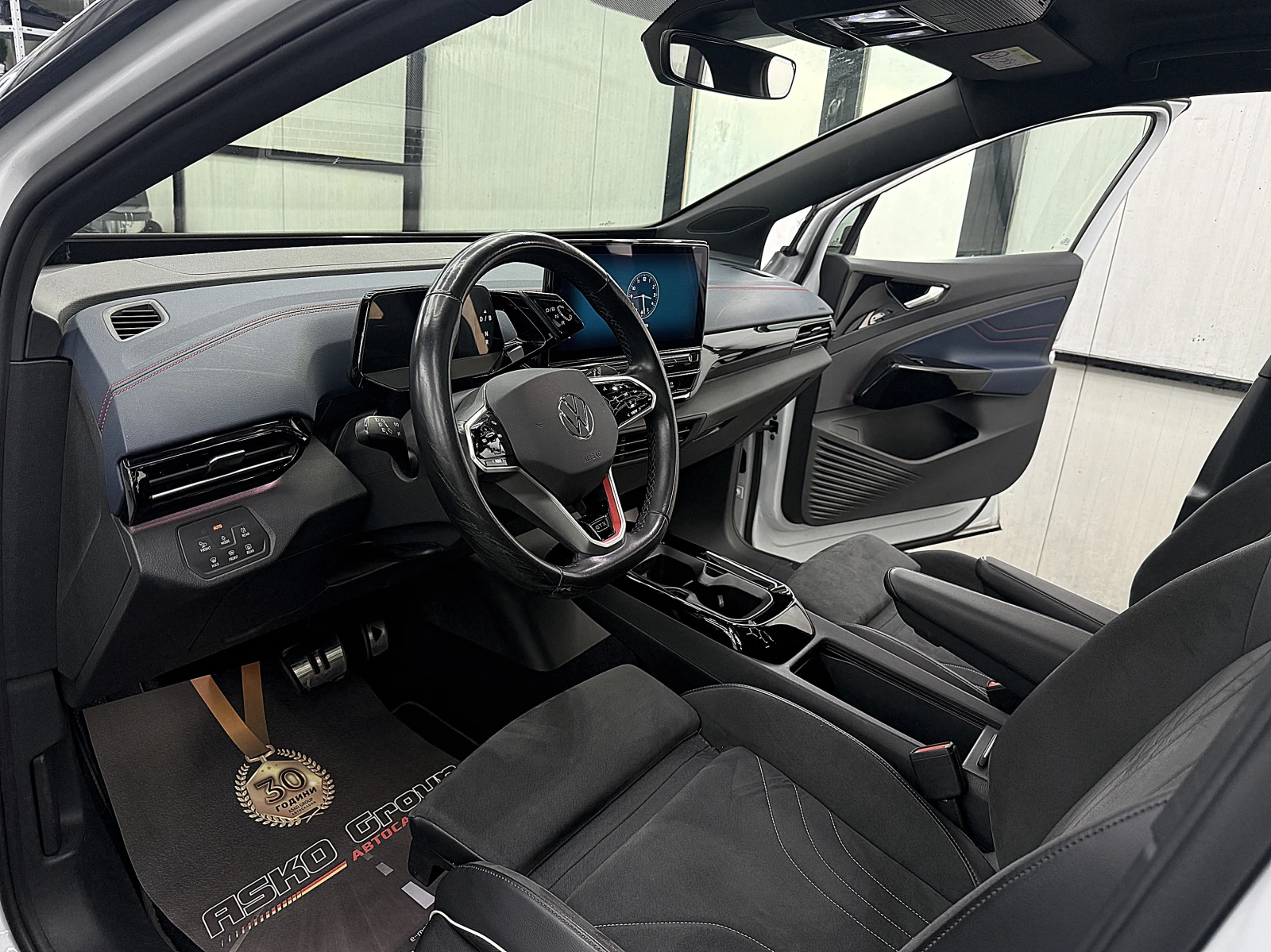 VW ID.4 GTX/4x4/PANORAMA/360-K/KeulessGo/СОБСТВЕН ЛИЗИНГ, снимка 12 - Автомобили и джипове - 54779986