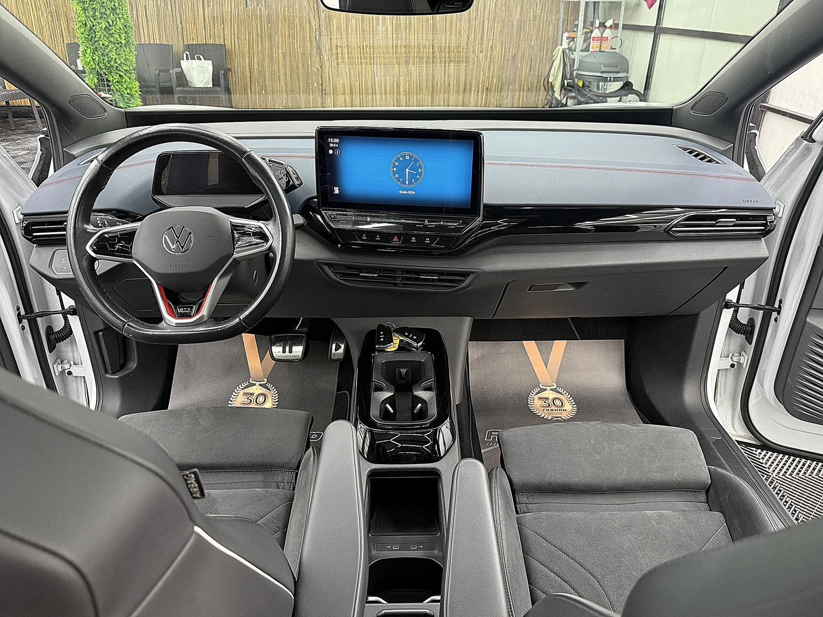 VW ID.4 GTX/4x4/PANORAMA/360-K/KeulessGo/СОБСТВЕН ЛИЗИНГ, снимка 16 - Автомобили и джипове - 54779986