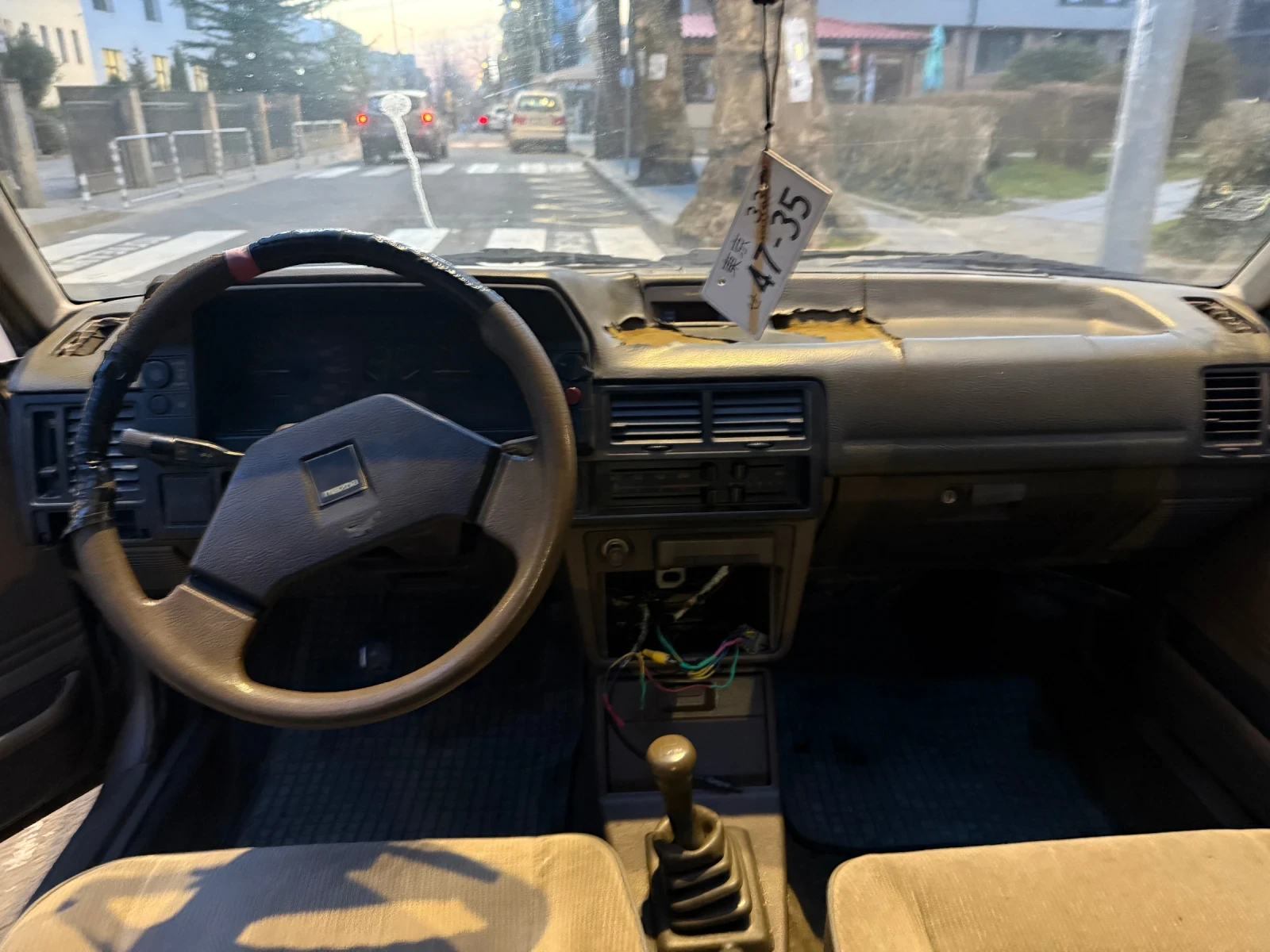Mazda 323 1.7 D, снимка 8 - Автомобили и джипове - 54781265