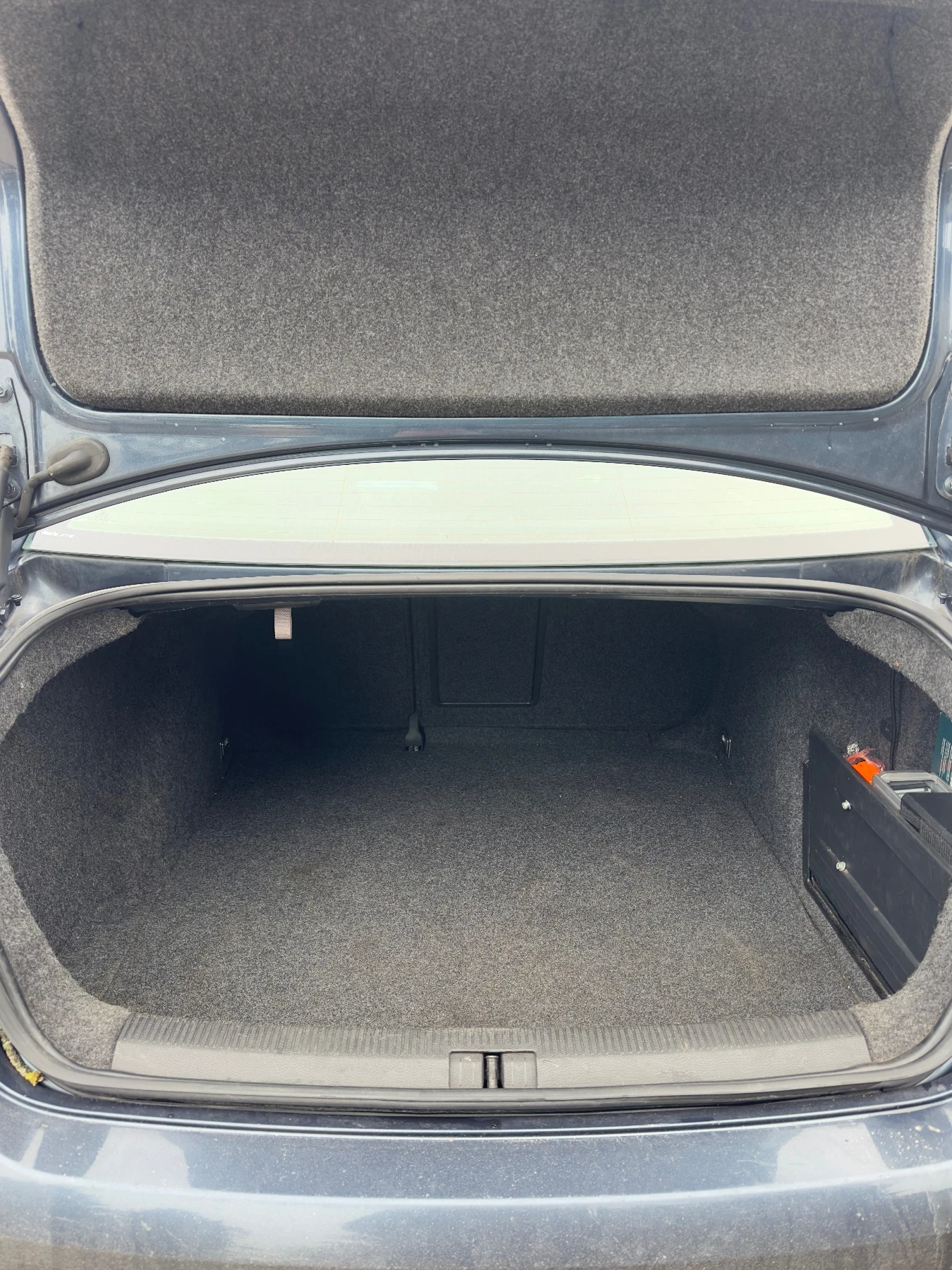 VW Jetta 1.9TDi, снимка 10 - Автомобили и джипове - 55424704