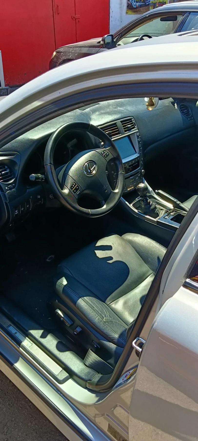 Lexus IS 220d, снимка 5 - Автомобили и джипове - 55534515