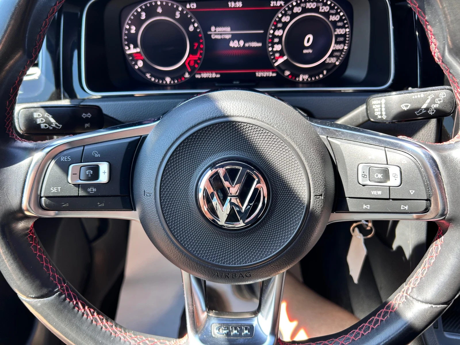 VW Golf GTI Performance 245к.с, снимка 10 - Автомобили и джипове - 55679149