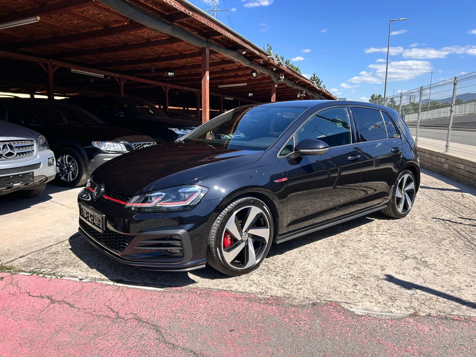 VW Golf GTI Performance 245к.с