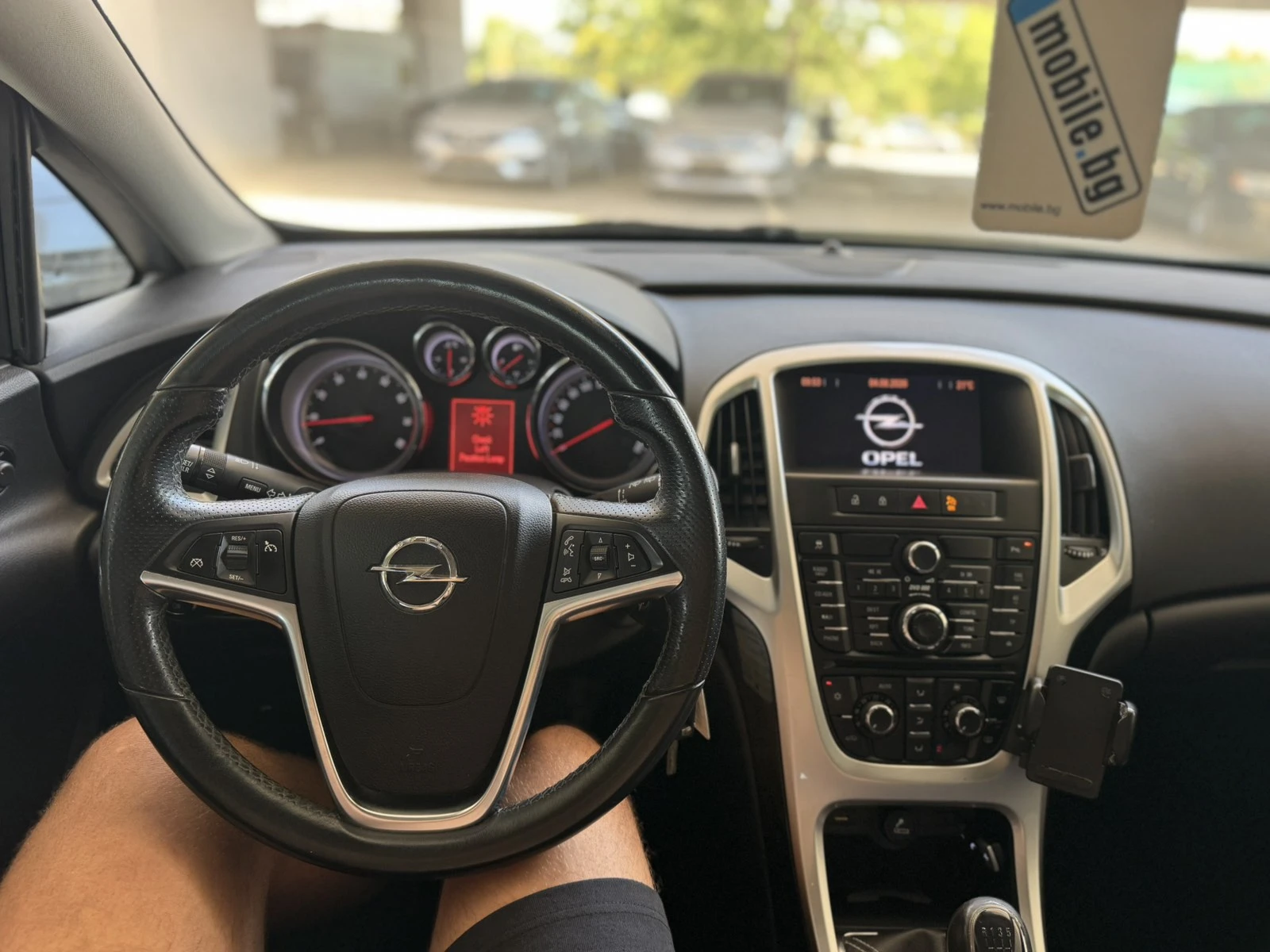 Opel Astra 1.4 benzin 140кс., снимка 6 - Автомобили и джипове - 55685280