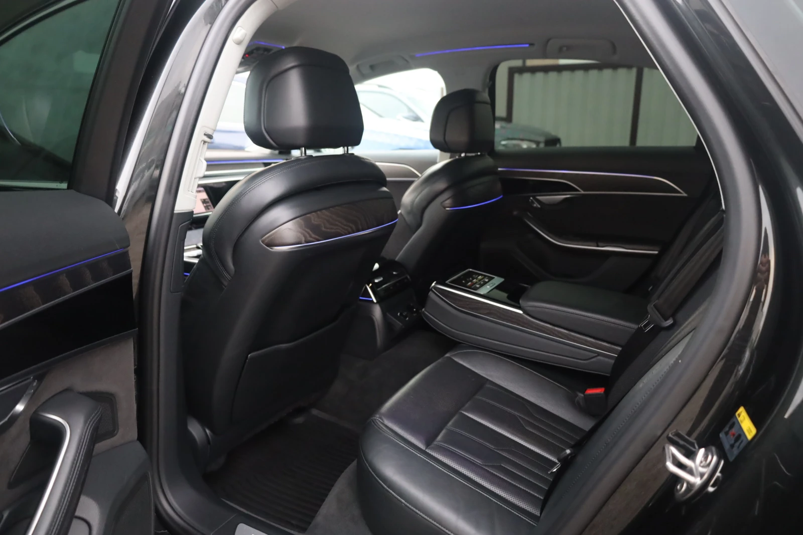 Audi A8 50TDI Quattro MASSAGE LASER SoftClose ACC Обдухв
