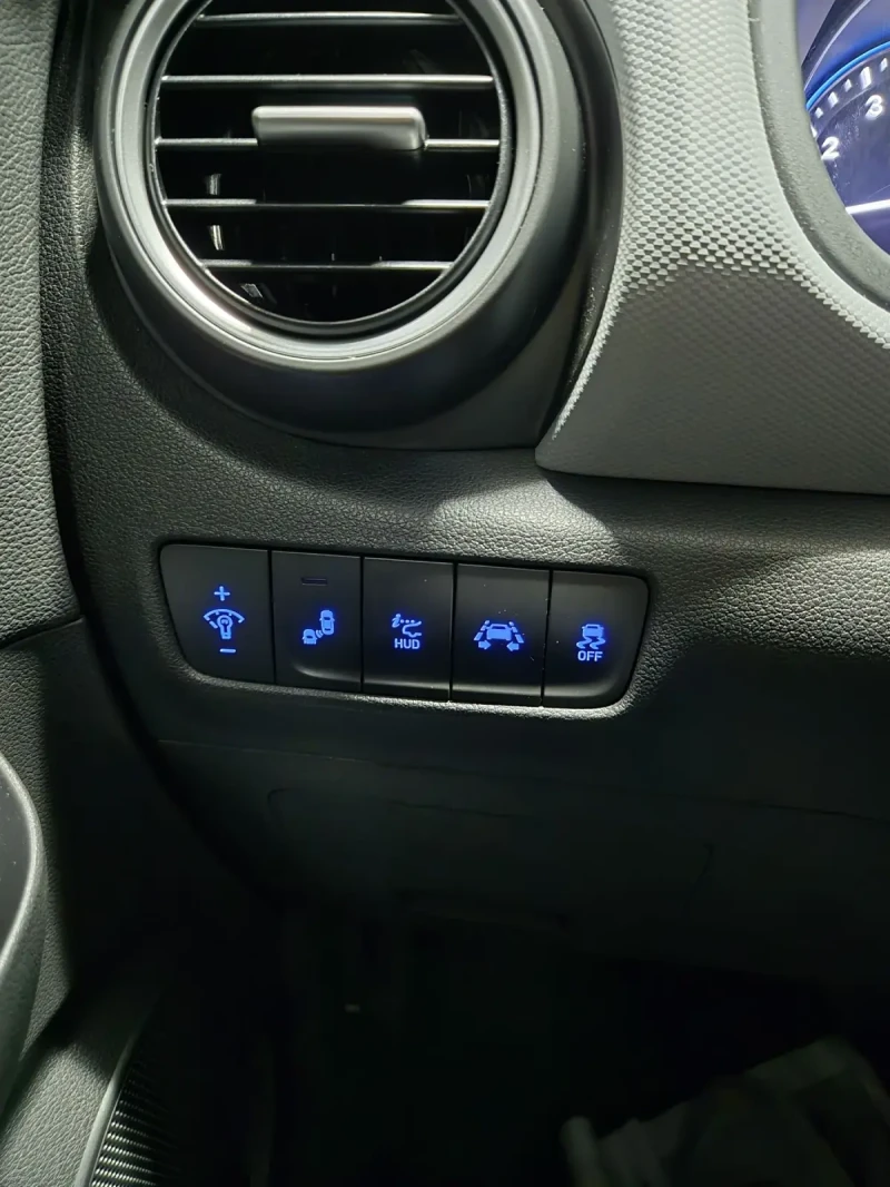 Hyundai Kona 1.6T/ULTIMATE/FULL/INFINITY/HEAD-UP/LANE ASSIST/CA, снимка 13 - Автомобили и джипове - 52517447