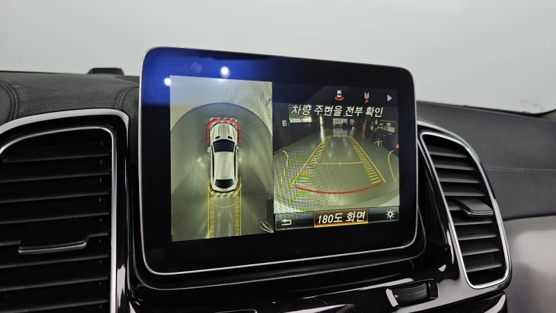 Mercedes-Benz GLE Coupe 350d Пълна сервизна история !!!, снимка 13 - Автомобили и джипове - 52829996