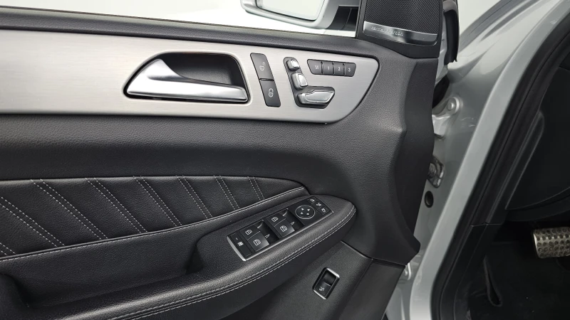 Mercedes-Benz GLE Coupe 350d Пълна сервизна история !!!, снимка 11 - Автомобили и джипове - 52829996