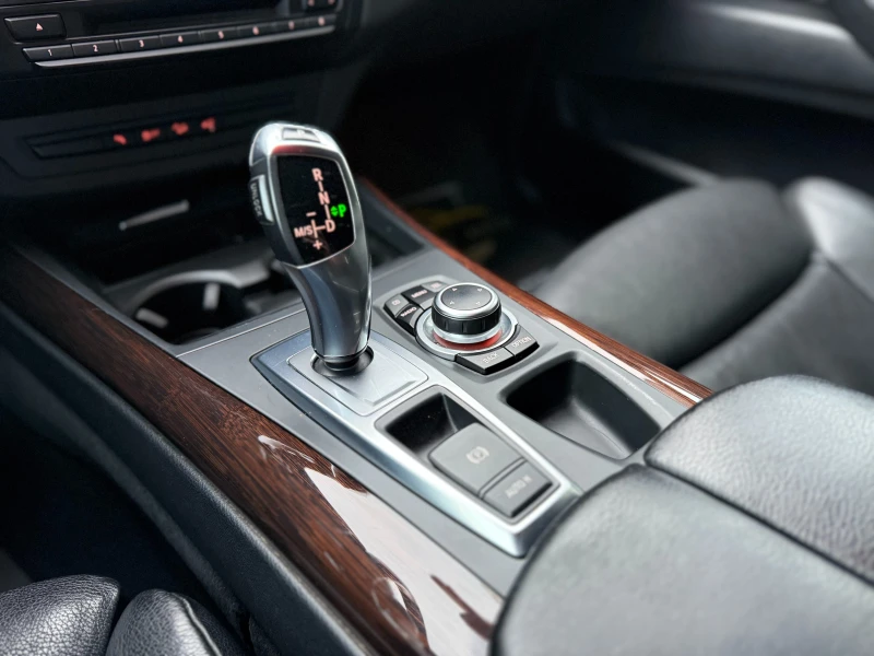 BMW X5 6 МЕСЕЦА ГАРАНЦИЯ/3.0D 245к.с. M Pack 7 Местен, снимка 16 - Автомобили и джипове - 53051869