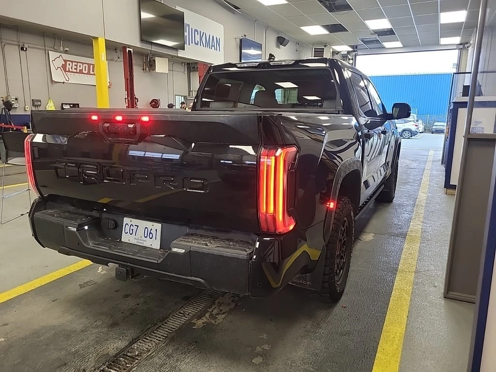 Toyota Tundra * Limited Hybrid * CARFAX *    | Mobile.bg   4