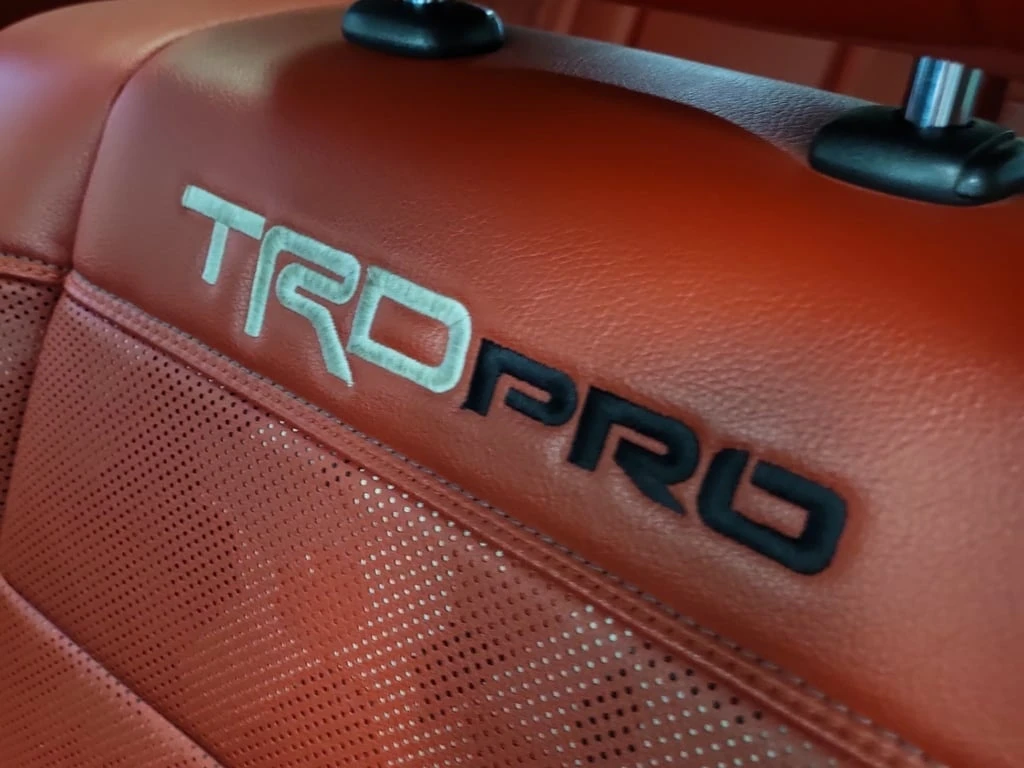 Toyota Tundra * Limited Hybrid * CARFAX *    | Mobile.bg   8