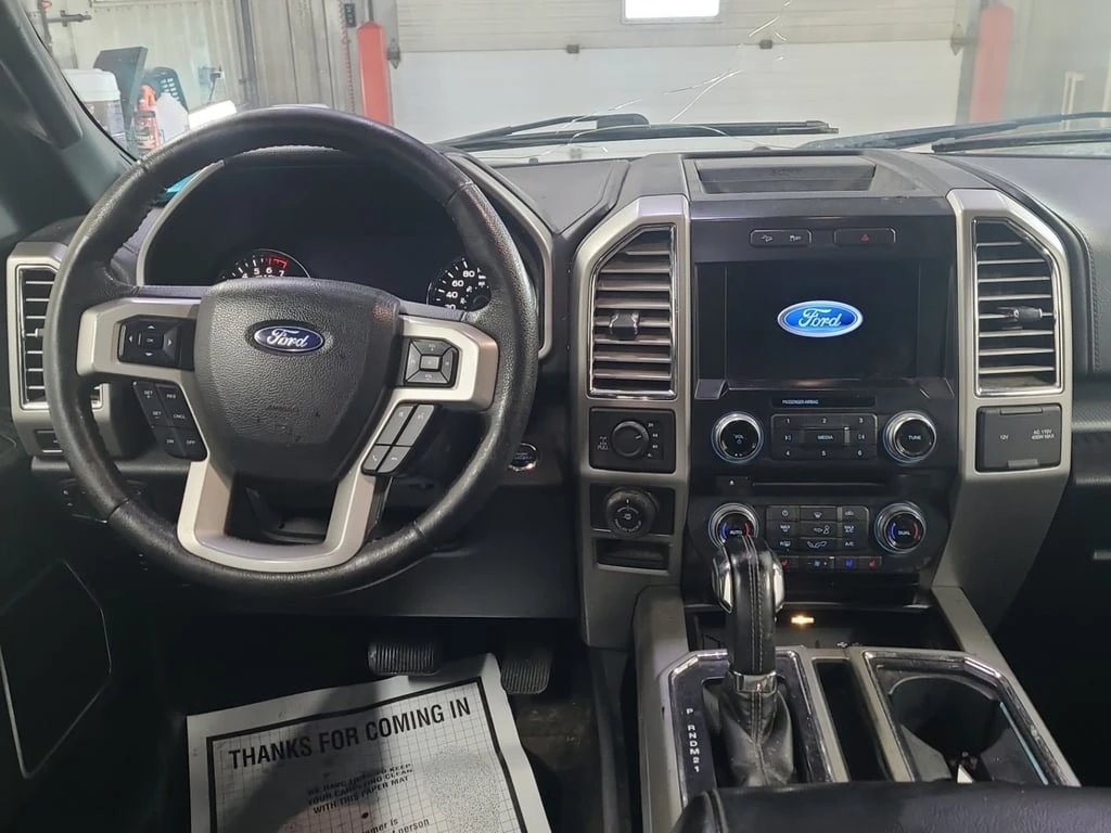 Ford F150 * LARIAT CREW CAB SHORT BED * CARFAX * ��� ������� | Mobile.bg � ����������� 9