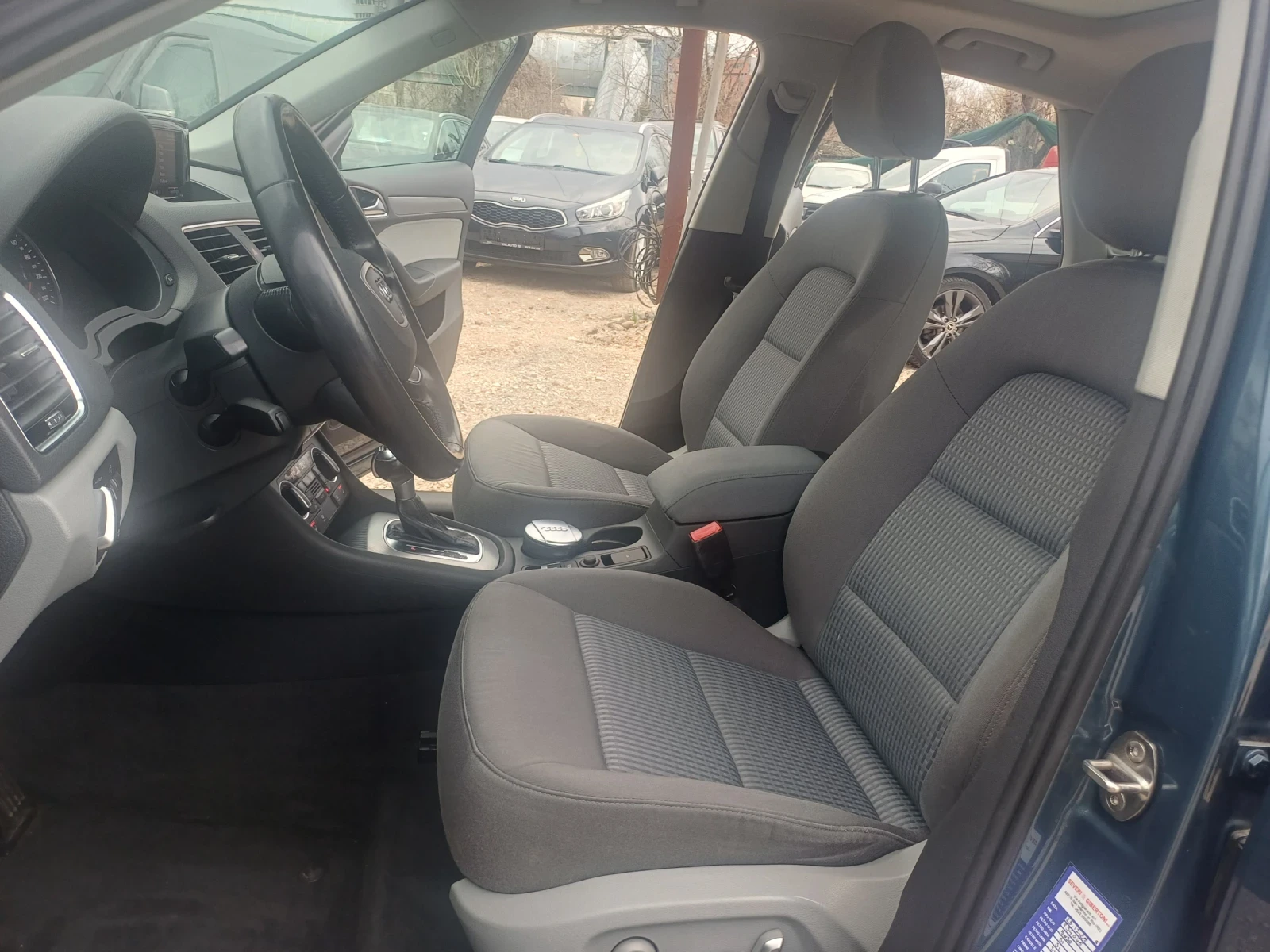 Audi Q3 2.0 TDI S tronic quattro, снимка 9 - Автомобили и джипове - 53963351