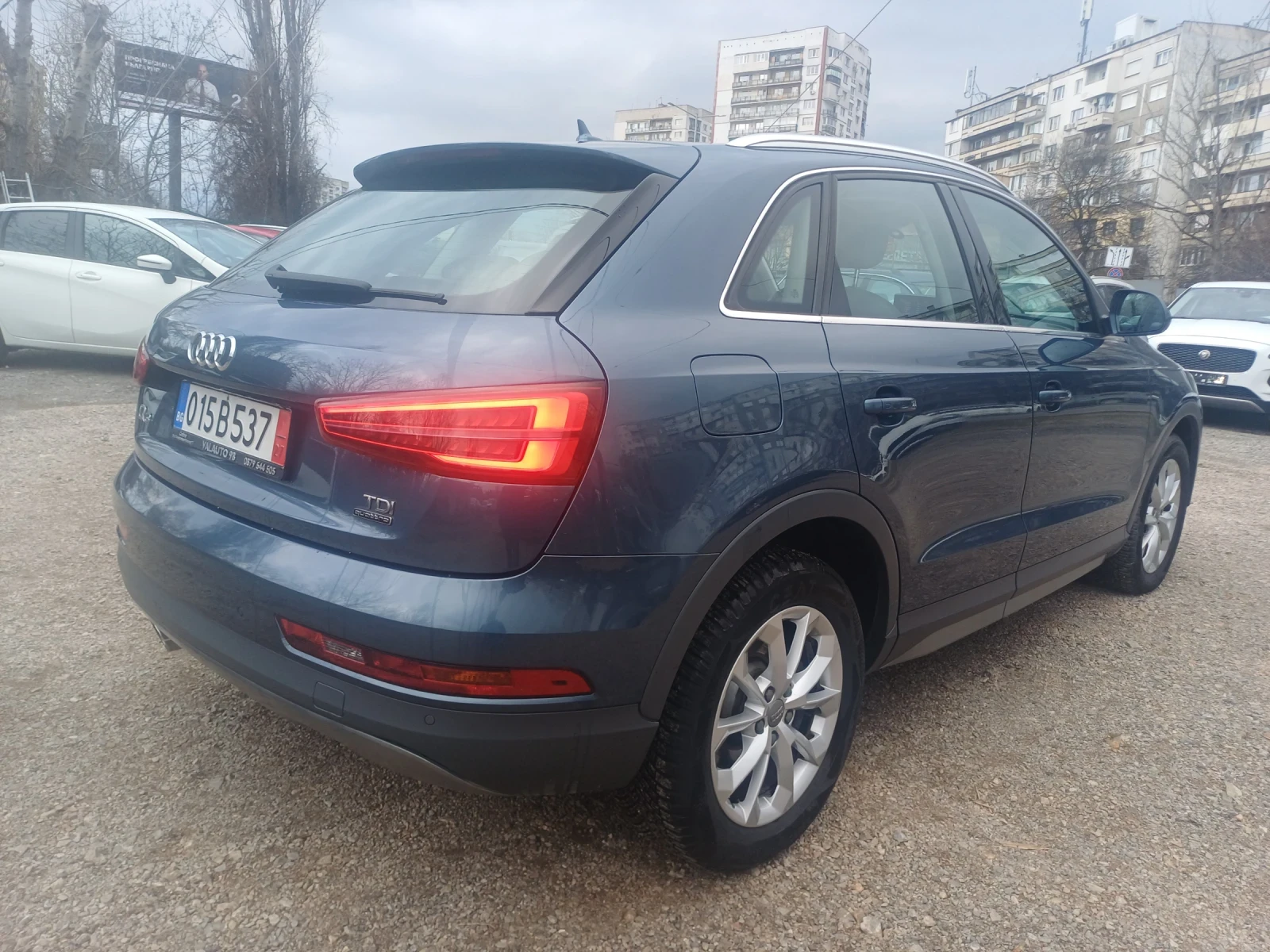 Audi Q3 2.0 TDI S tronic quattro, снимка 5 - Автомобили и джипове - 53963351