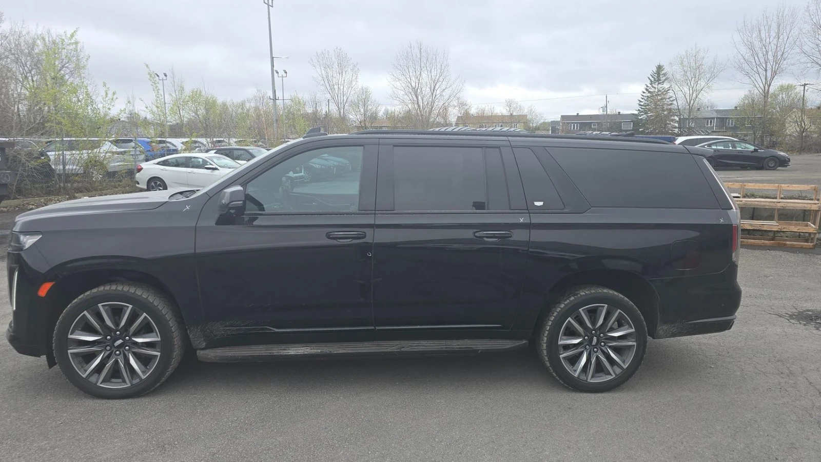 Cadillac Escalade ESV, снимка 3 - Автомобили и джипове - 54384557