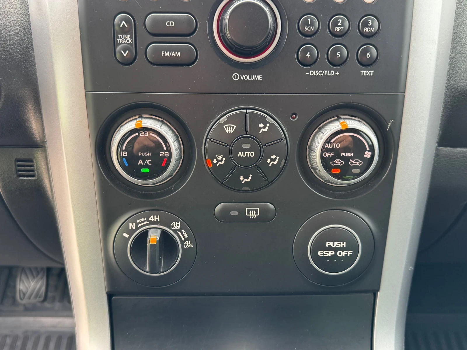 Suzuki Grand vitara 4X4, снимка 10 - Автомобили и джипове - 54423480