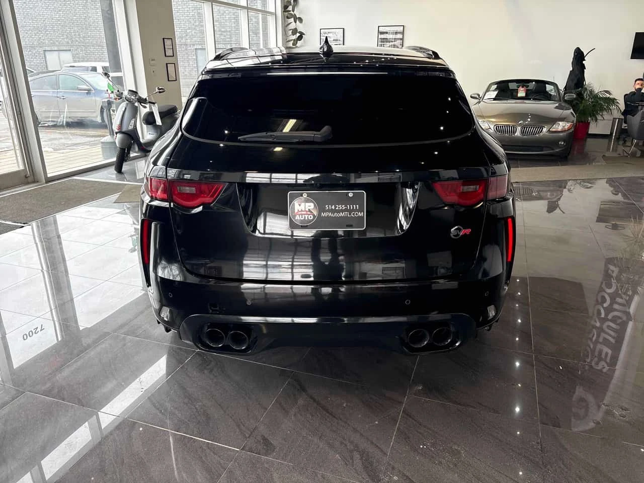 Jaguar F-PACE  SVR 5.0L | DISTRONIC | 360 | HU | PANO | ОБДУХ, снимка 5 - Автомобили и джипове - 54642513