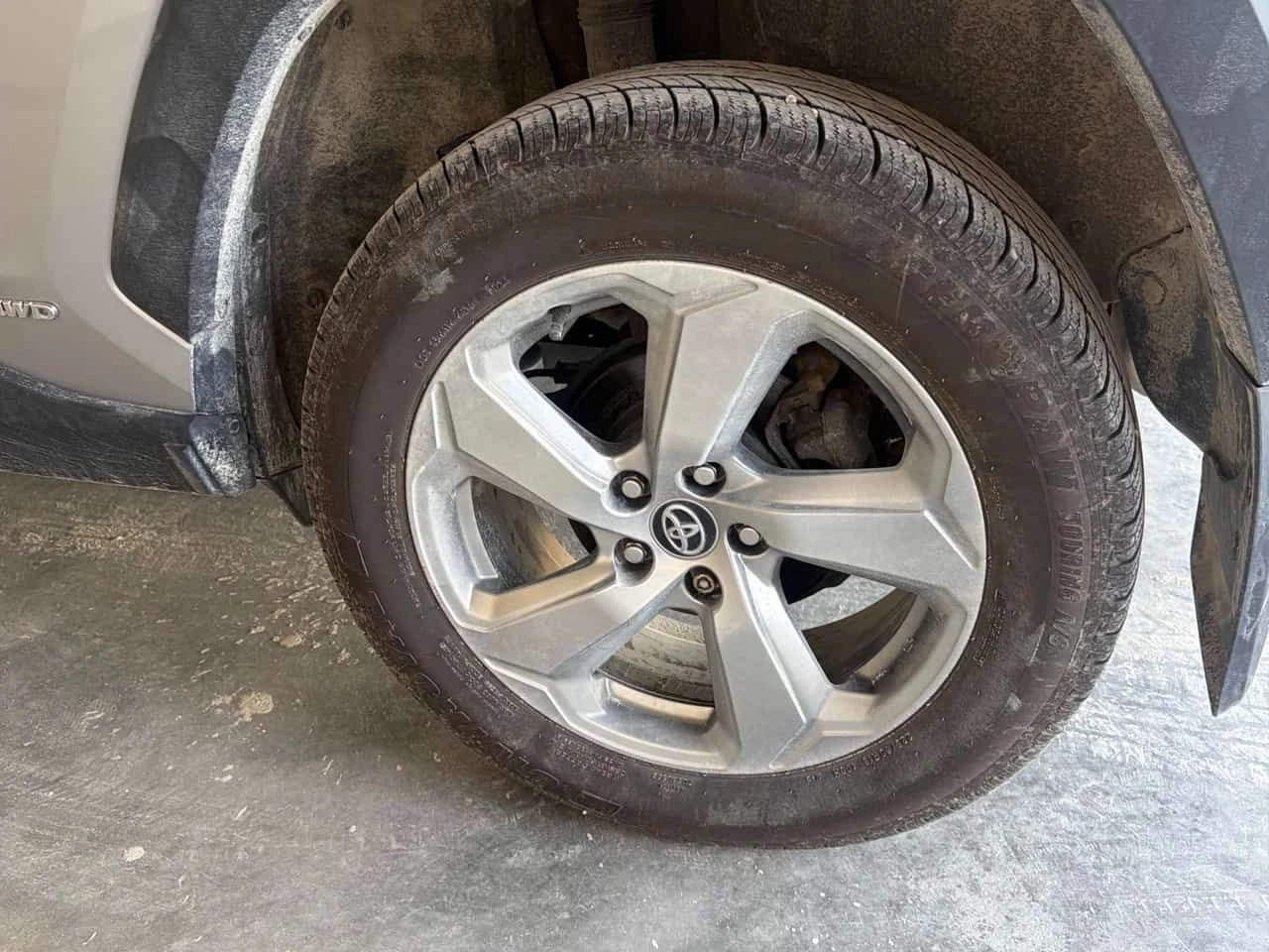Toyota Rav4 * Hybrid Limited * БЕЗ ЗАБЕЛЕЖКИ * АВТОКРЕДИТ, снимка 5 - Автомобили и джипове - 54680219
