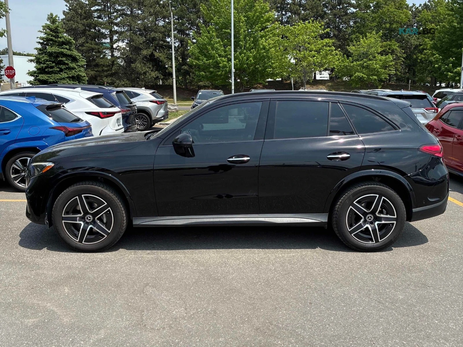 Mercedes-Benz GLC 300 4MATIC Автокредит Цена до България, снимка 2 - Автомобили и джипове - 54947471