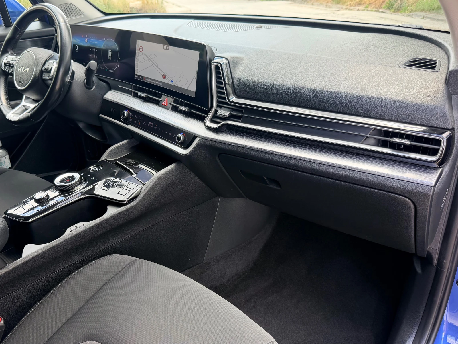 Kia Sportage 1.6CRDI-MILD-HYBRID, снимка 11 - Автомобили и джипове - 54972829