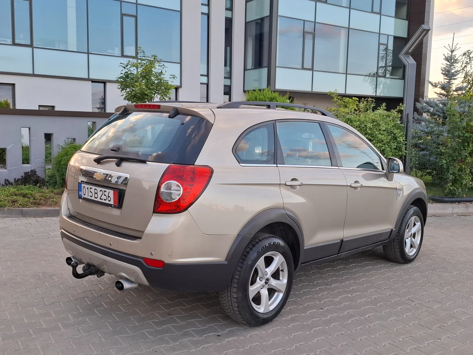 Chevrolet Captiva 2.0CDTI* (150кс)* KOЖА* HOB BHOC* * , снимка 13 - Автомобили и джипове - 55286723