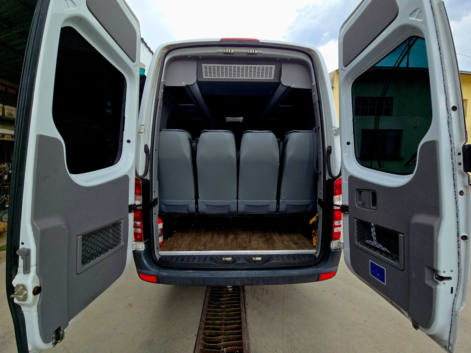 Mercedes-Benz Sprinter 516, снимка 17 - Бусове и автобуси - 55205855