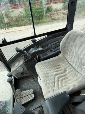 Багер Volvo EC18C, снимка 7