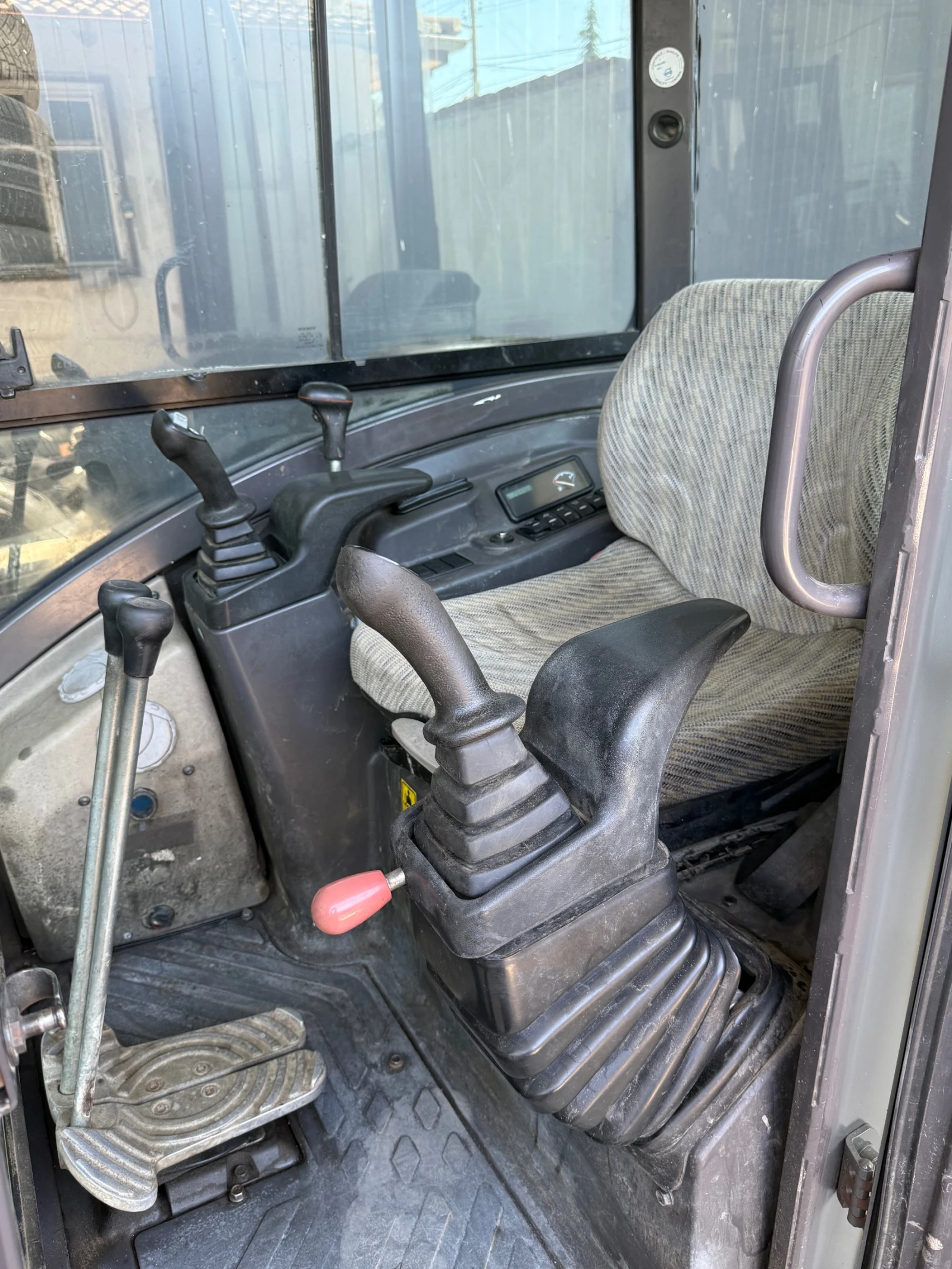 ����� Volvo EC18C | Mobile.bg � ����������� 15