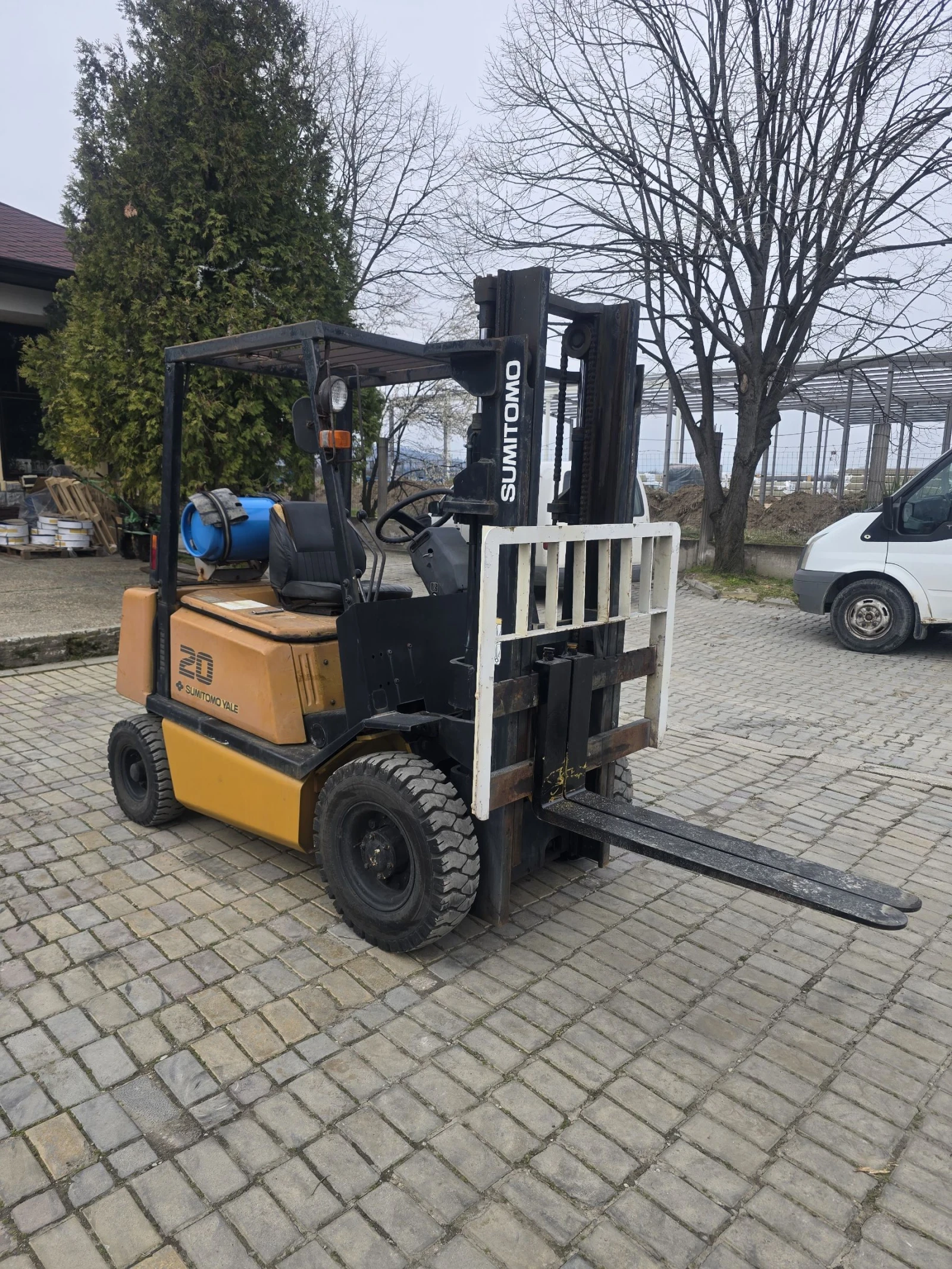 Мотокар Toyota Yale Sumitomo 2.0 тон. Газ/Бензин