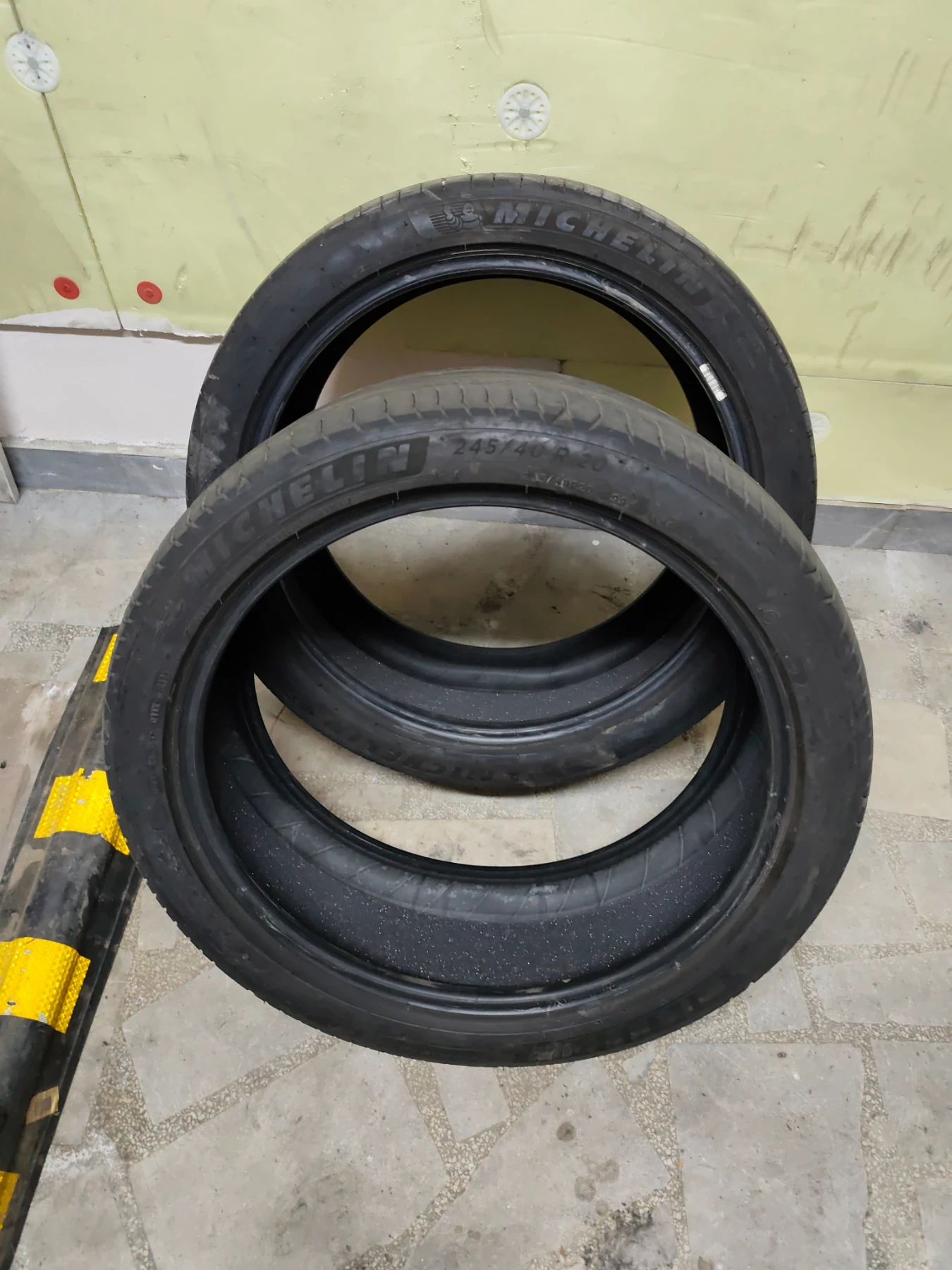 ���� 245/40R20 | Mobile.bg � ����������� 1