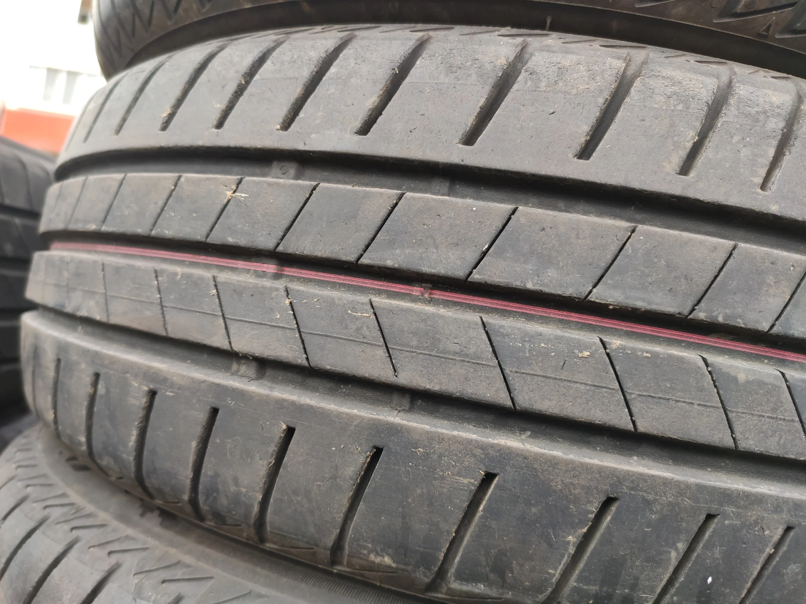 Гуми Летни 175/55R15, снимка 2 - Гуми и джанти - 54987197