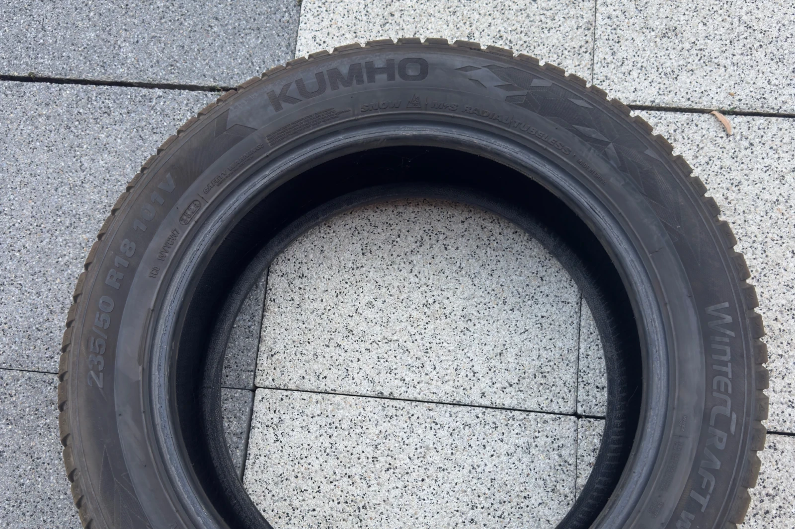 Гуми Зимни 235/50R18, снимка 9 - Гуми и джанти - 56086203