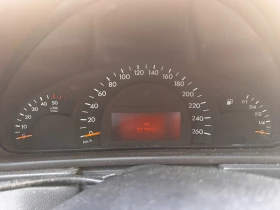 Mercedes-Benz C 220, снимка 6