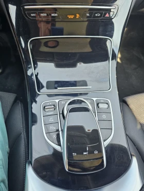 Mercedes-Benz C 220 C220 AMG-line 4Matic, снимка 12