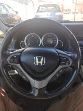 Honda Accord 2.2i- DTEC, снимка 16