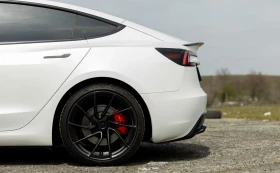 ����� �� �������� �� Tesla Model 3 Performance Enhanced Autopilot