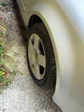 Audi A4 - 2800 € / 5476.32 лв. - 65418939 6