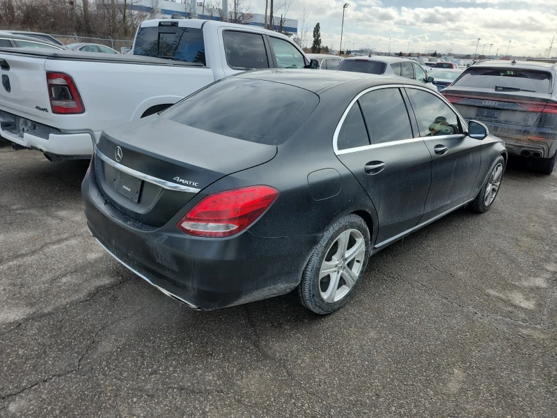 Mercedes-Benz C 300 4MATIC, Мат фолио, Бас каса, снимка 6 - Автомобили и джипове - 49059683