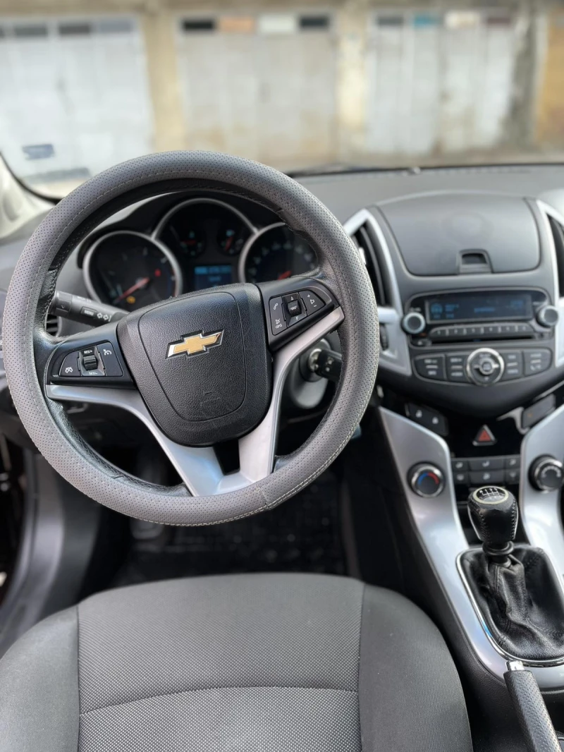 Chevrolet Cruze, снимка 10 - Автомобили и джипове - 49464529