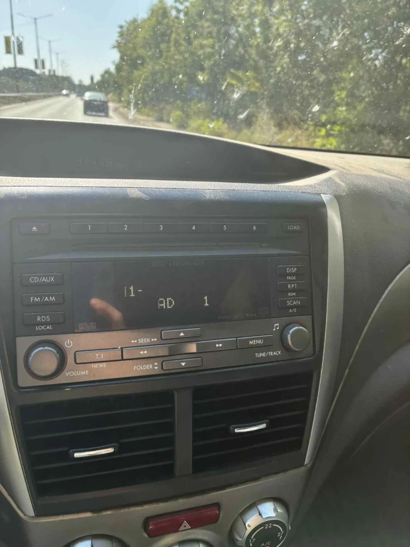 Subaru Forester LPG, снимка 6 - Автомобили и джипове - 51608198