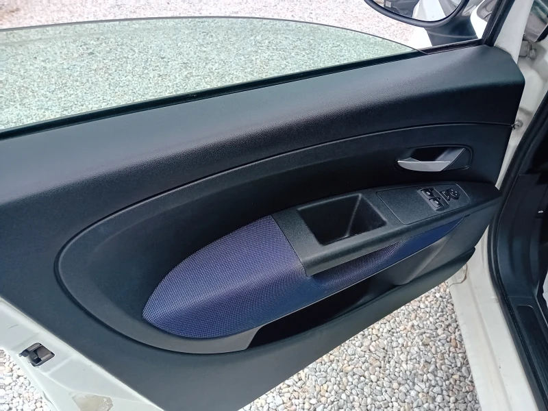 Fiat Punto 1.4 Klima Gaz, снимка 12 - Автомобили и джипове - 52217079